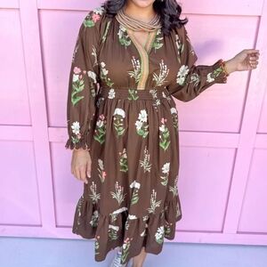 Gorgeous Floral Midi Dress-NWT
